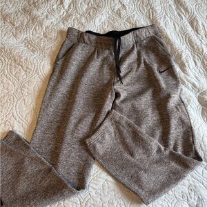 Nike Gray Sweatpants size med men/women athletic fit